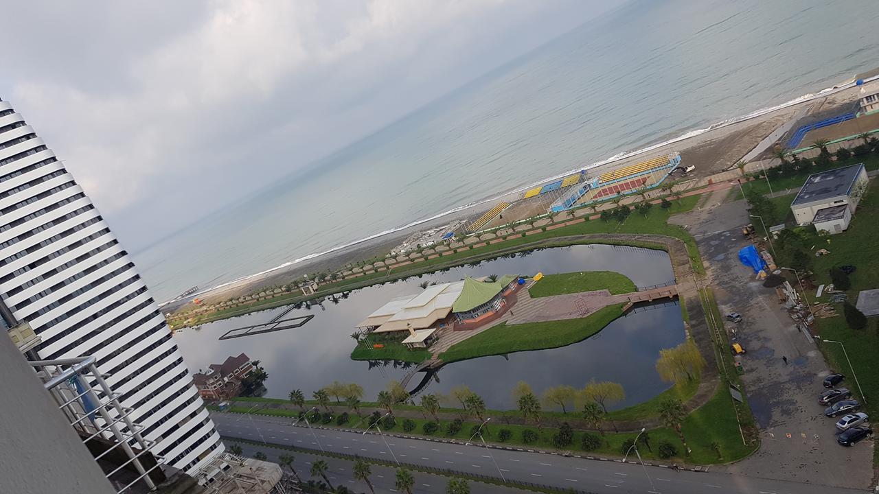 Sky-G Sea View Apartment Batumi Exterior photo